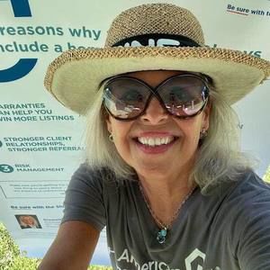 Meet your Posher, Beth